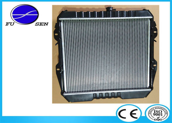 32MT Toyota Pickup Aluminum Radiator / Universal Aluminum Radiator High Heat Transfer