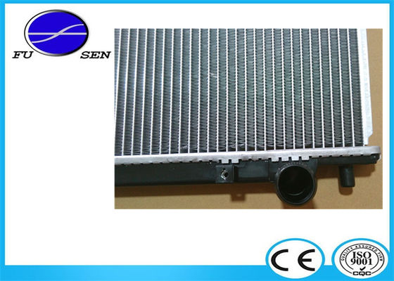 High Performance Mitsubishi Radiator Replacement For PAJERO V 73 MR968289