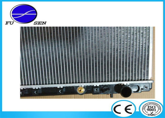 93-96 26at Mitsubishi Lancer Radiator , Engine Cooling Radiator 375X658X26mm