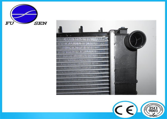 JEEP Cherokee L6 4.0 91-01 AT Aluminium Car Radiators 52028133 Auto Spear Parts